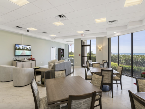 South end Marco Island Luxury Condo 3 month minimum